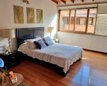 Casa de 4 alcobas en venta en El Poblado Loma De Los Parra, Medellín, 280 m² · foto 5 de 12