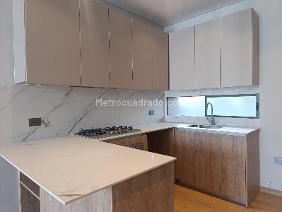 Apartamento de 2 alcobas en venta en El Poblado Castropol, Medellín, 122 m² · foto 6 de 17