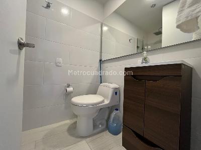 Apartamento de 2 alcobas en venta en El Poblado Loma De Los Parra, Medellín, 135 m² · foto 15 de 17