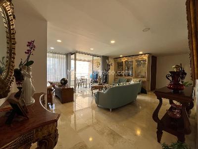 Apartamento de 2 alcobas en venta en El Poblado Loma De Los Parra, Medellín, 135 m² · foto 3 de 17