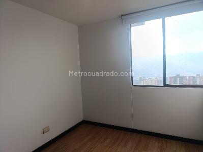 Apartamento de 3 alcobas en arriendo en El Poblado Los Gonzales, Medellín, 76 m² · foto 14 de 18
