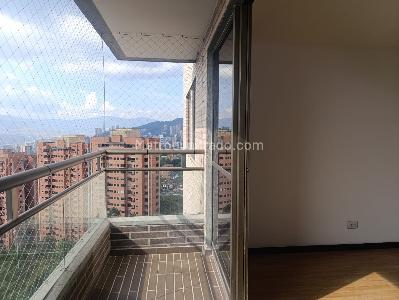 Apartamento de 3 alcobas en arriendo en El Poblado Los Gonzales, Medellín, 76 m² · foto 18 de 18