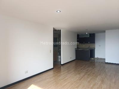 Apartamento de 3 alcobas en arriendo en El Poblado Los Gonzales, Medellín, 76 m² · foto 3 de 18