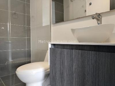 Apartamento de 2 alcobas en arriendo en Poblado Ciudad Del Rio, Medellín, 84 m² · foto 15 de 17