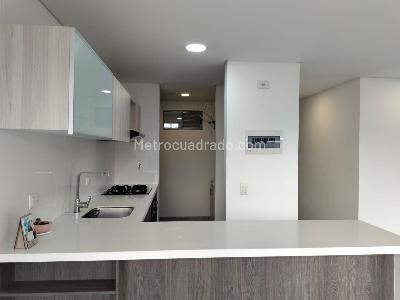 Apartamento de 2 alcobas en arriendo en Poblado Ciudad Del Rio, Medellín, 84 m² · foto 6 de 17