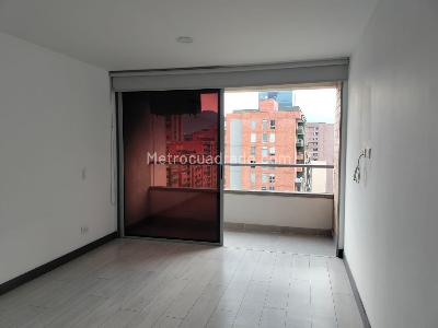 Apartamento de 2 alcobas en arriendo en Poblado Ciudad Del Rio, Medellín, 84 m² · foto 8 de 17