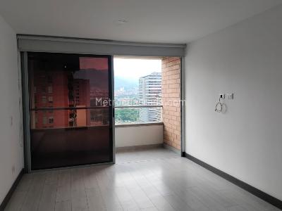 Apartamento de 2 alcobas en arriendo en Poblado Ciudad Del Rio, Medellín, 84 m² · foto 9 de 17