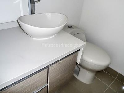 Apartamento de 3 alcobas en arriendo en La Florida, Medellín, 140 m² · foto 13 de 16