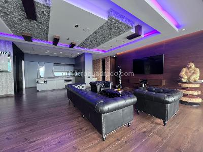 Apartamento de 3 alcobas en venta en El Poblado, Medellín, 346 m² · foto 3 de 20