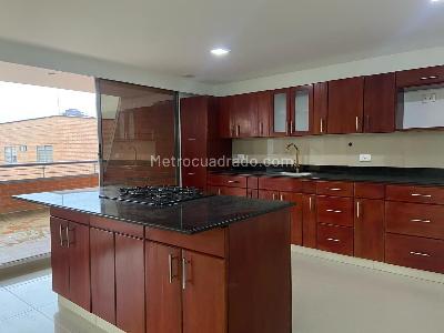 Apartamento en venta en Sabaneta, Sabaneta · foto 5 de 19