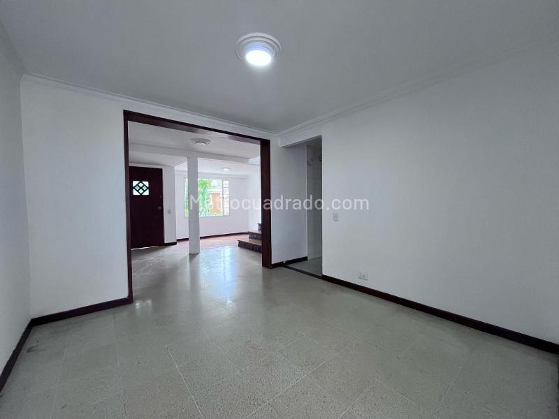 4BR House for Rent in Envigado (Gated Community) - 4