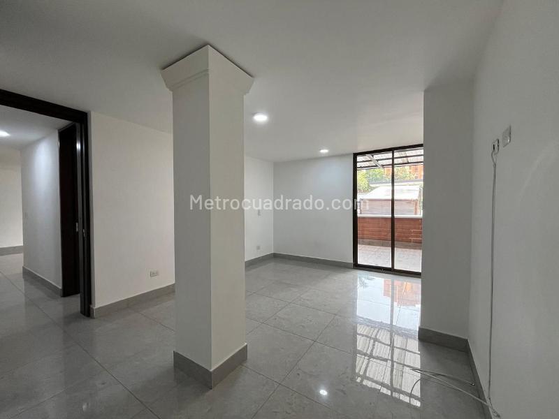 2BR Apartment with Terrace and Covered Parking in El Poblado - 5