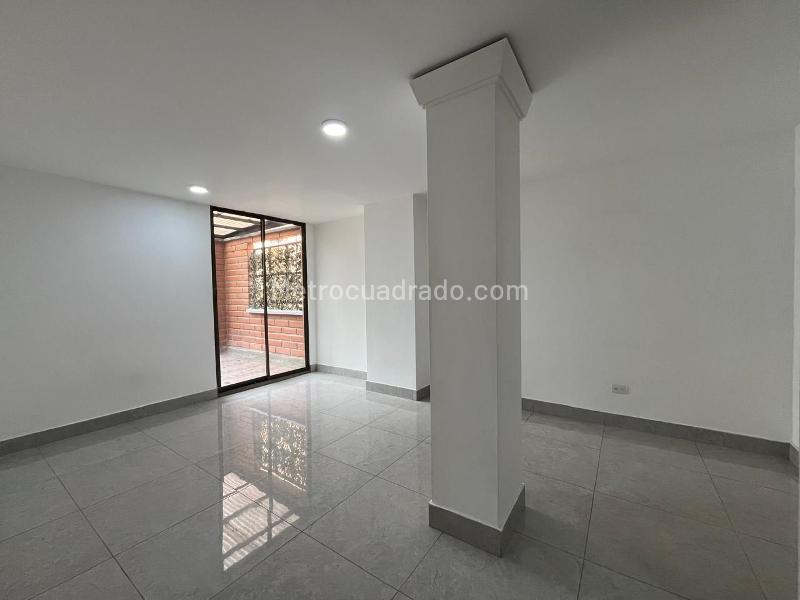 2BR Apartment with Terrace and Covered Parking in El Poblado - 7