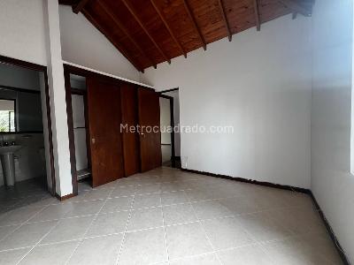 Casa de 3 alcobas en venta en Envigado, Envigado, 210 m² · foto 10 de 18
