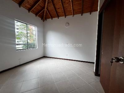 Casa de 3 alcobas en venta en Envigado, Envigado, 210 m² · foto 11 de 18