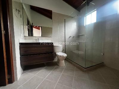 Casa de 3 alcobas en venta en Envigado, Envigado, 210 m² · foto 17 de 18
