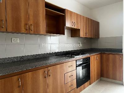 Casa de 3 alcobas en venta en Envigado, Envigado, 210 m² · foto 3 de 18
