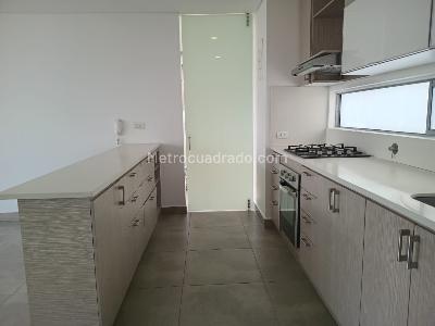 Apartamento de 3 alcobas en venta en El Poblado, Medellín, 150 m² · foto 6 de 18