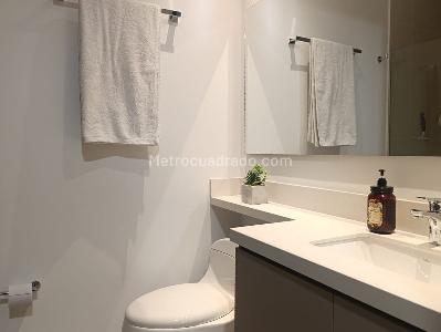 Apartamento de 2 alcobas en venta en El Poblado, Medellín, 90 m² · foto 19 de 20