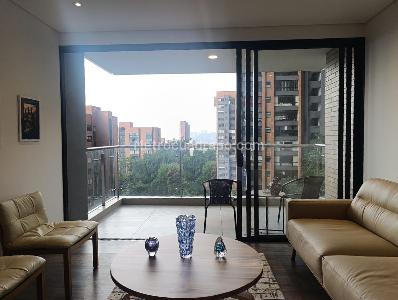 Apartamento de 2 alcobas en venta en El Poblado, Medellín, 90 m² · foto 4 de 20