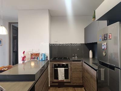 Apartamento de 2 alcobas en venta en El Poblado, Medellín, 90 m² · foto 6 de 20