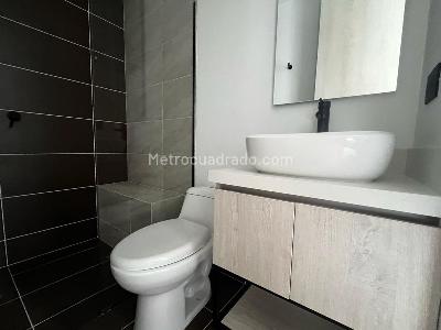 Apartamento de 2 alcobas en arriendo en Envigado, Envigado, 76 m² · foto 12 de 13