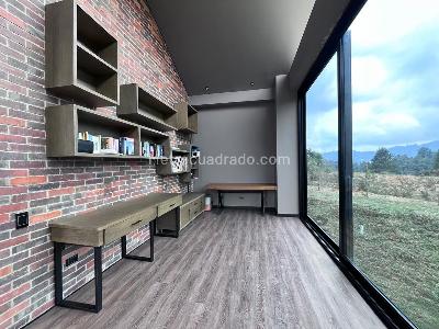 Casa de 5 alcobas en venta en Envigado, Envigado, 1113 m² · foto 13 de 20