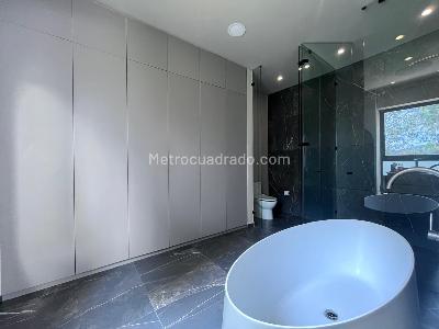 Casa de 5 alcobas en venta en Envigado, Envigado, 1113 m² · foto 18 de 20