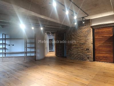 Apartamento en venta en El Poblado, Medellín · foto 2 de 19