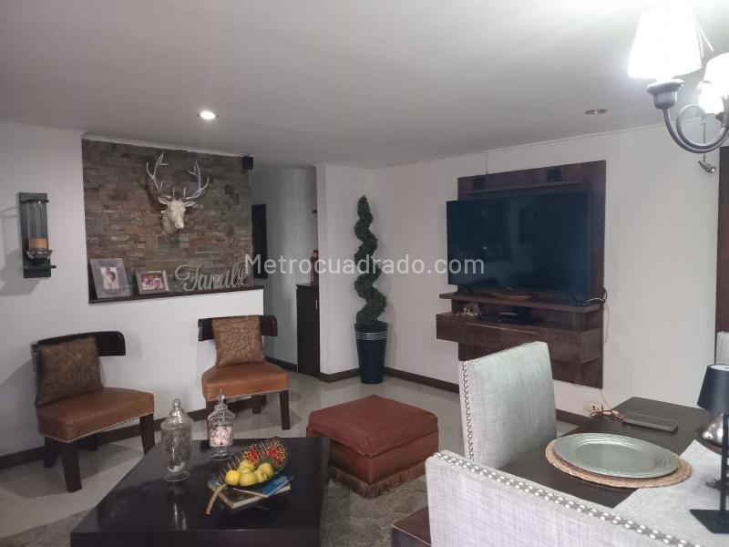 Apartamento de 3 Alcobas en El Poblado con Piscina y Gimnasio - 3