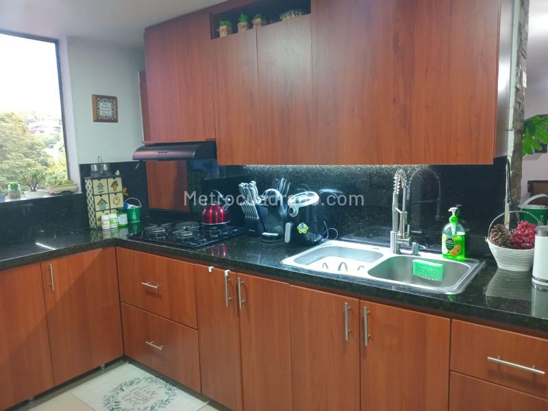 Apartamento de 3 Alcobas en El Poblado con Piscina y Gimnasio - 7