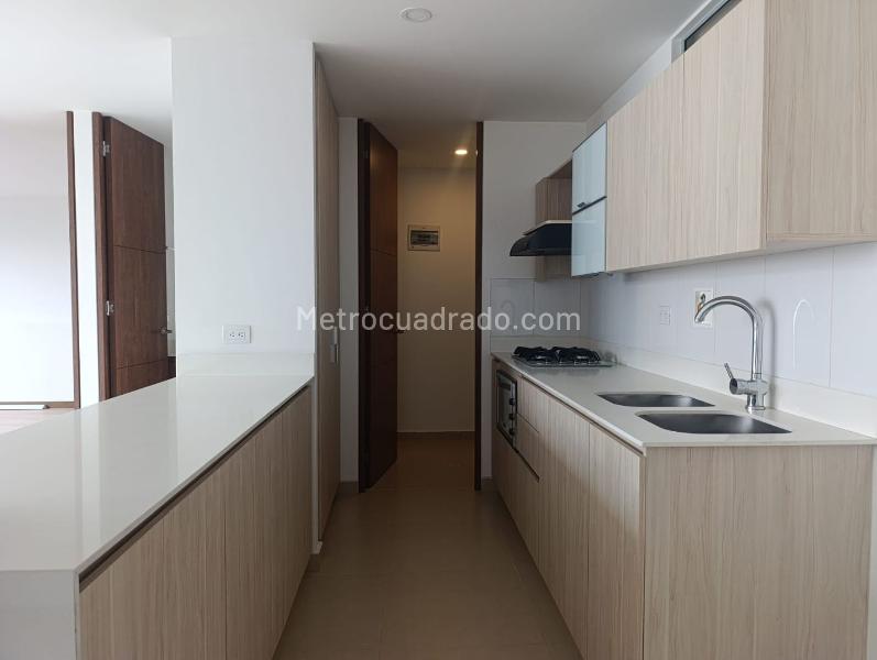 Apartamento Estudio de 1 Alcoba en El Poblado - 6