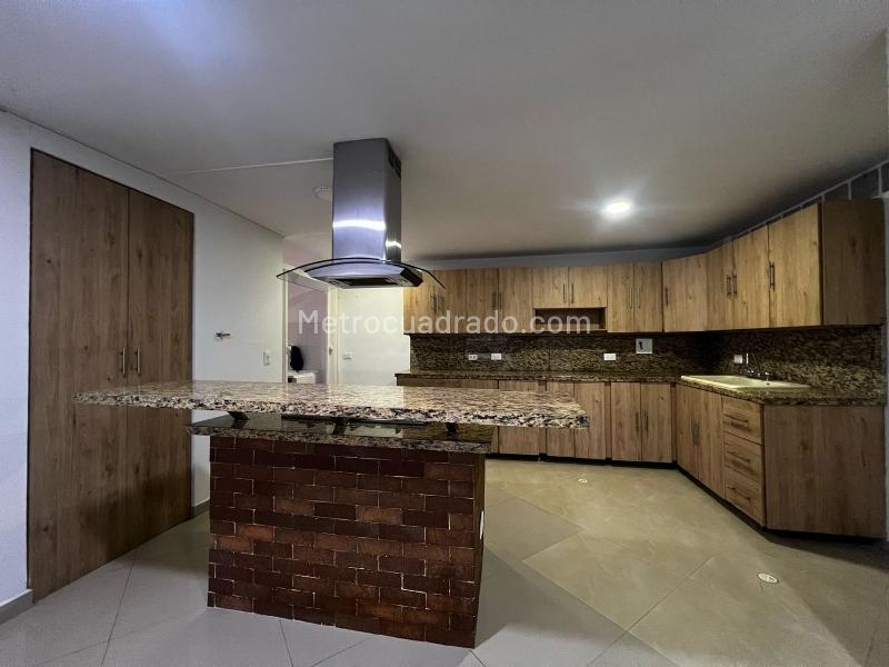 Apartamento en arriendo en Envigado (Unidad Cerrada) - 4