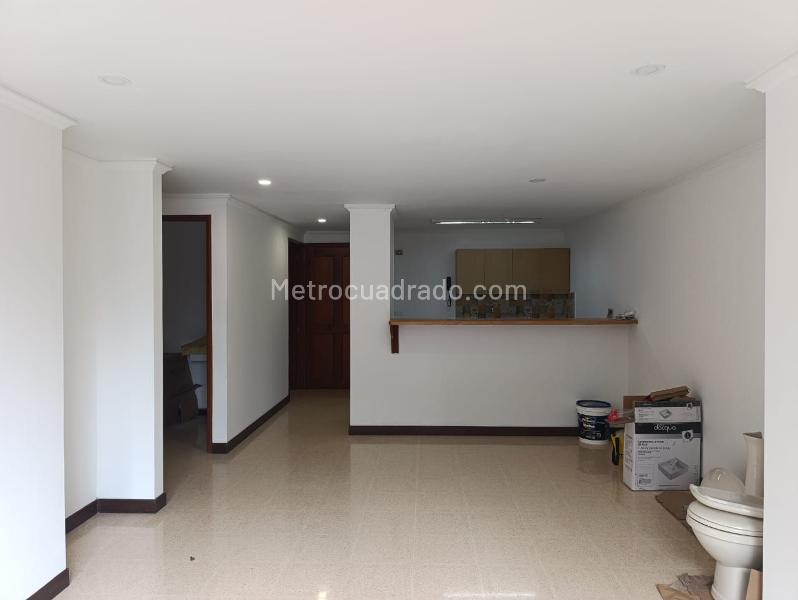 Cozy 1BR Apartment in Quiet Area of El Poblado - 2