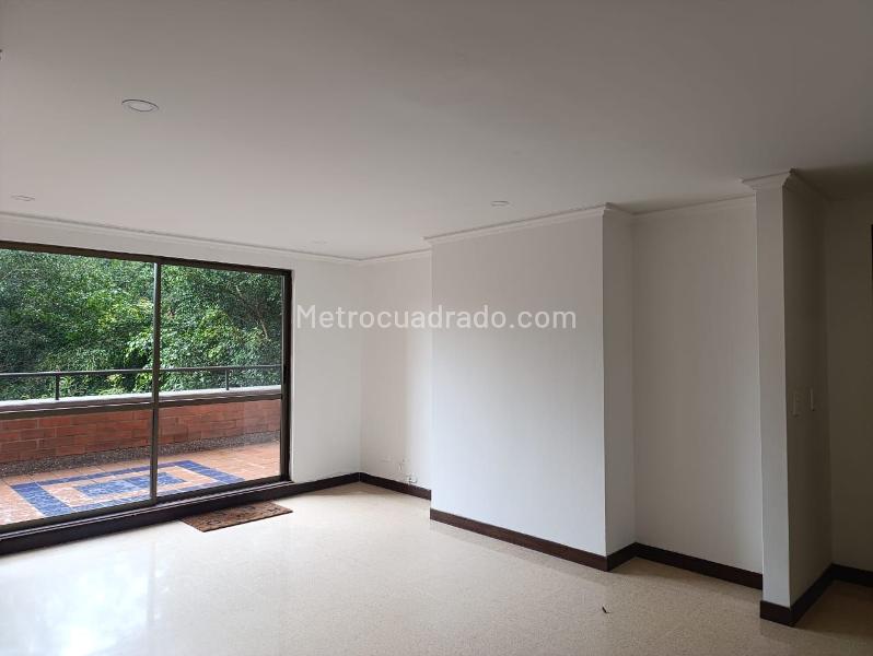 Cozy 1BR Apartment in Quiet Area of El Poblado - 3