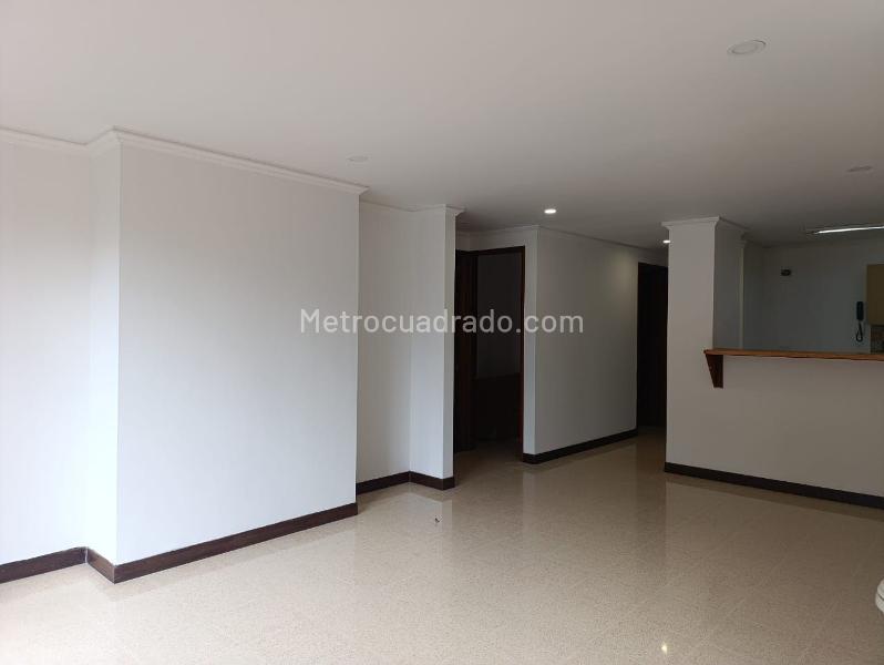 Cozy 1BR Apartment in Quiet Area of El Poblado - 4