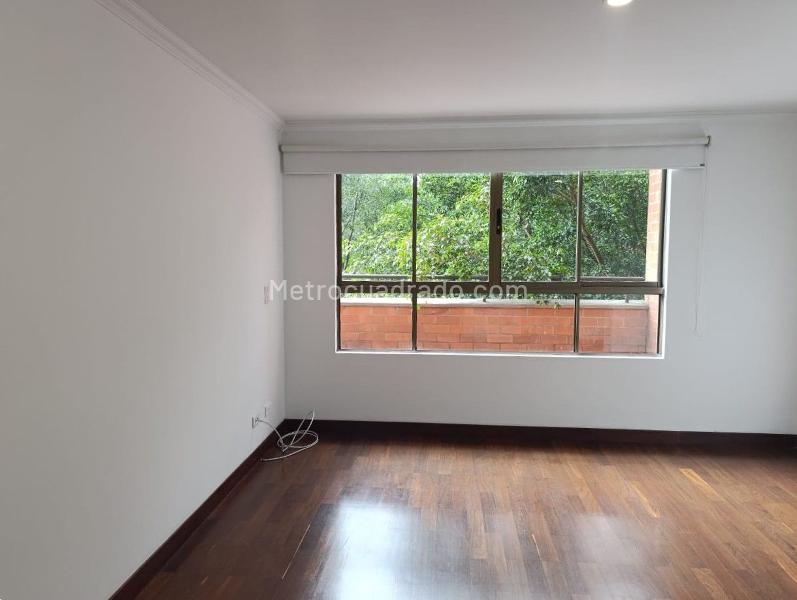 Cozy 1BR Apartment in Quiet Area of El Poblado - 8