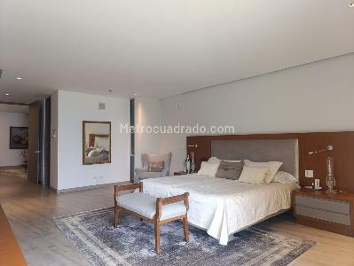 Casa de 4 alcobas en venta en El Poblado, Medellín, 590 m² · foto 11 de 20