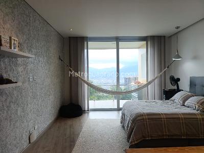 Casa de 4 alcobas en venta en El Poblado, Medellín, 590 m² · foto 14 de 20