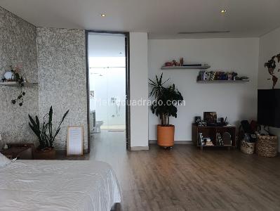 Casa de 4 alcobas en venta en El Poblado, Medellín, 590 m² · foto 17 de 20