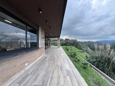 Casa de 4 alcobas en venta en Envigado, Envigado, 507 m² · foto 20 de 20