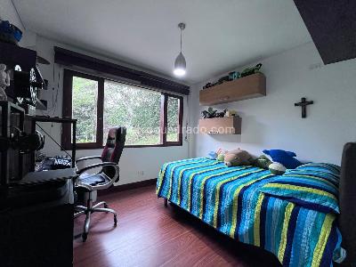 Casa de 4 alcobas en venta en Envigado, Envigado, 450 m² · foto 13 de 19