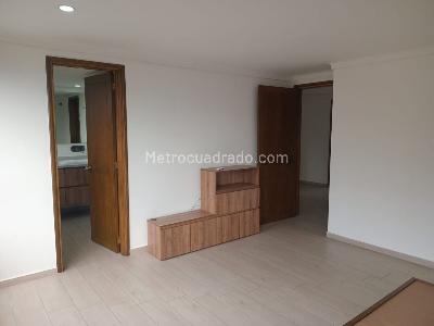 Apartamento de 3 alcobas en venta en El Poblado, Medellín, 211 m² · foto 11 de 18