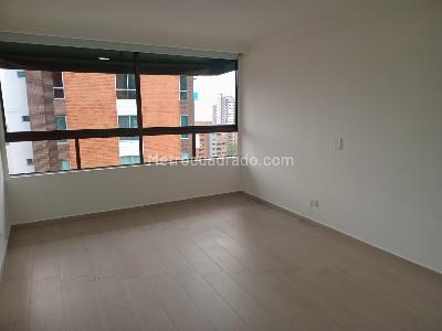 Apartamento de 3 alcobas en venta en El Poblado, Medellín, 211 m² · foto 12 de 18