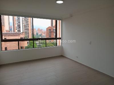 Apartamento de 3 alcobas en venta en El Poblado, Medellín, 211 m² · foto 14 de 18