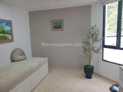 Apartamento de 3 alcobas en venta en El Poblado, Medellín, 130 m² · foto 11 de 19