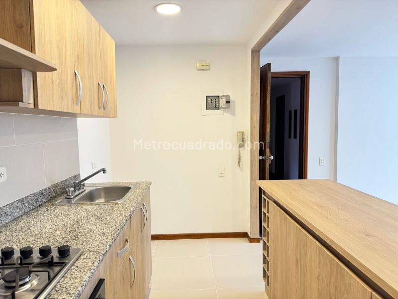 2BR Apartment with Study in El Poblado - 9