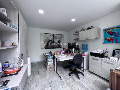 Casa de 5 alcobas en venta en Envigado, Envigado, 560 m² · foto 11 de 20