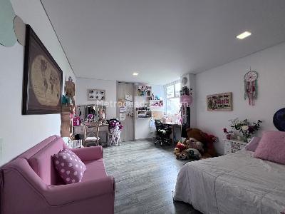 Casa de 5 alcobas en venta en Envigado, Envigado, 560 m² · foto 15 de 20