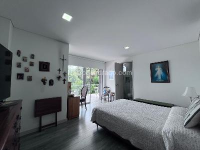 Casa de 5 alcobas en venta en Envigado, Envigado, 560 m² · foto 17 de 20